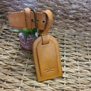 ✨ LV Luggage Tag w/Poignet